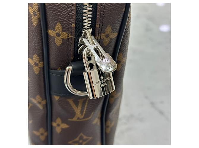 Louis Vuitton Portadocumenti da Viaggio PM Nero - vista 9