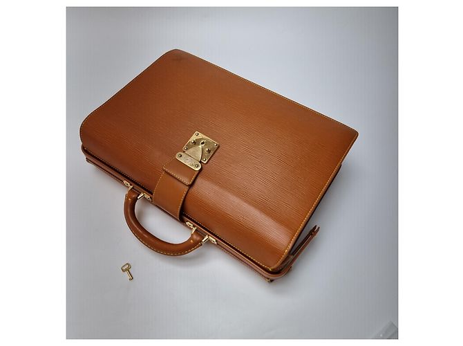 Louis Vuitton Porte-documents Serviette en cuir Epi Fermoir Camel - vue 11