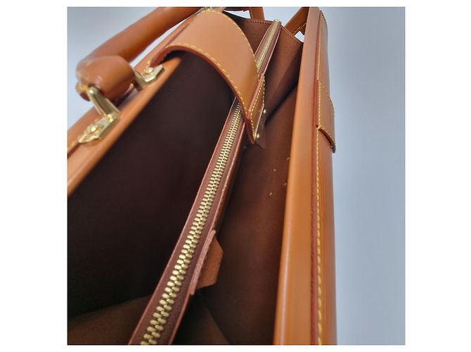Louis Vuitton Porte-documents Serviette en cuir Epi Fermoir Camel - vue 19