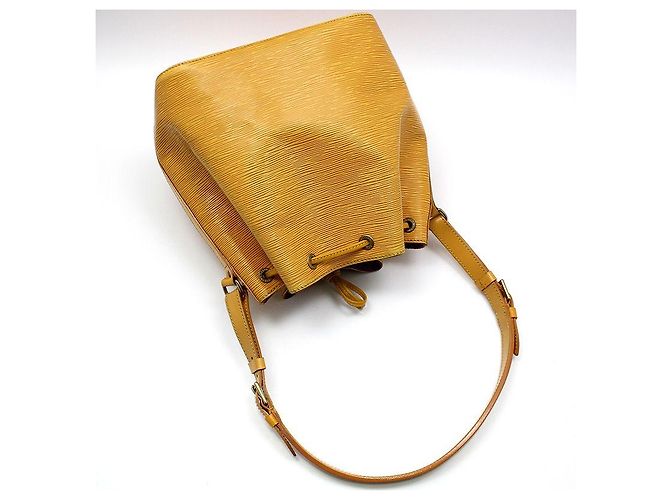Louis Vuitton Borsa a tracolla Petit Noé in Epi giallo - vista 4