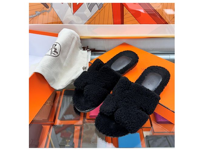 Hermès Pantofole in shearling Izmir Nero - vista 6