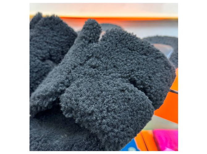 Hermès Pantofole in shearling Izmir Nero - vista 7
