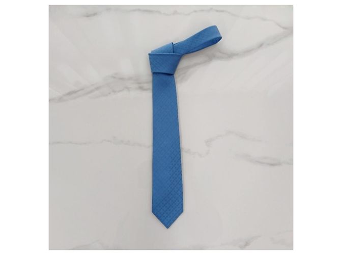 Nouvelle cravate Hermès en soie pour homme Bleu - vue 6