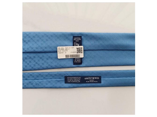 Nouvelle cravate Hermès en soie pour homme Bleu - vue 9