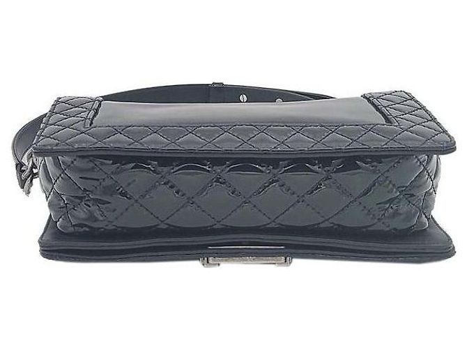 Chanel Borsa a tracolla Boy in vernice, misura Medium Nero - vista 5