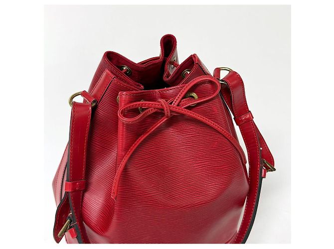 Noe Louis Vuitton Borsa a Spalla Petit Noé Red Rosso - vista 5