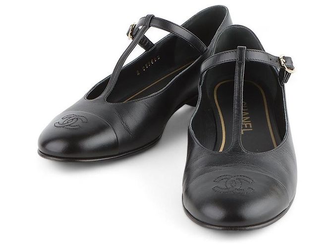 Chanel Scarpe basse Mary Jane con cinturino a T Taglia Nero - vista 3