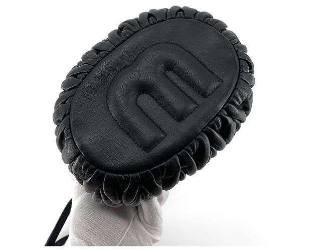 Miu Miu Borsa a secchiello in pelle a tracolla Nero - vista 7