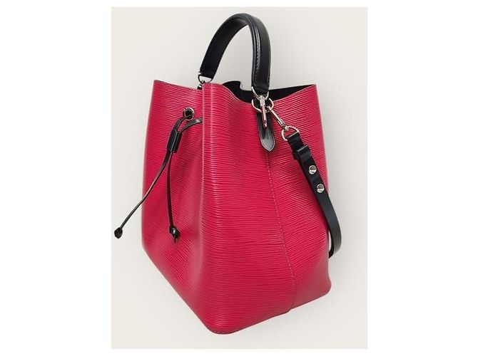 Néonoé Louis Vuitton Grenade Pink Noir Epi NeoNoe Rosa - vista 3