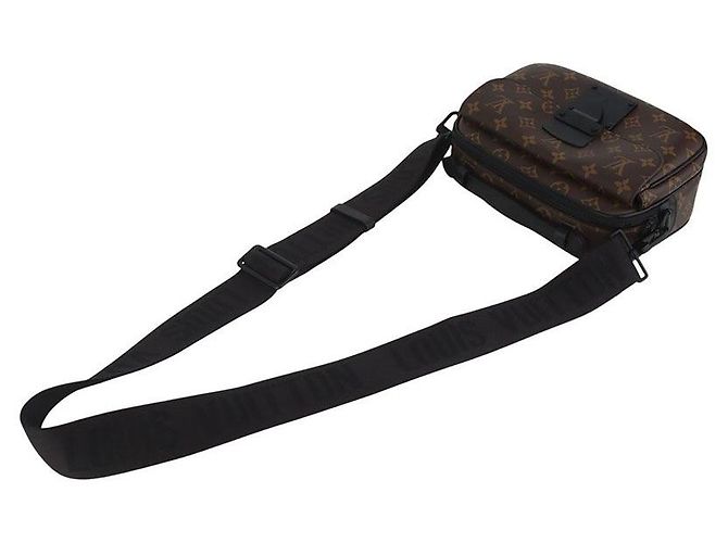 Louis Vuitton Borsa a tracolla messenger con chiusura monogramma Nero - vista 4