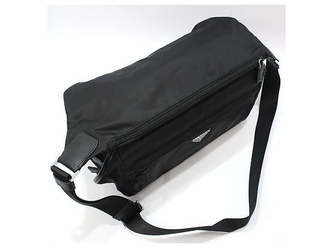 Prada Borsa a tracolla grande Re-Nylon Tessuto Pocono Biker, non utilizzata / Nero - vista 6