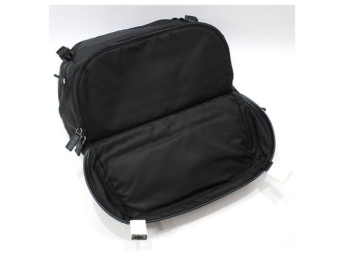 Prada Borsa a tracolla grande Re-Nylon Tessuto Pocono Biker, non utilizzata / Nero - vista 9