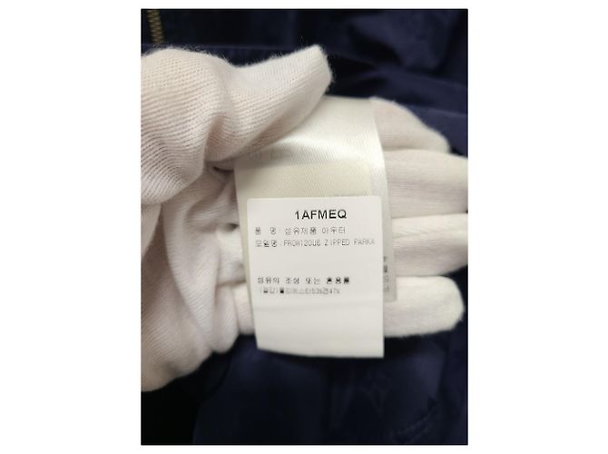 Louis Vuitton Parka con cappuccio in taffetà monogrammato blu navy - vista 5