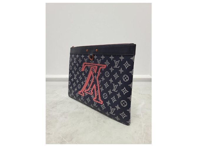 Louis Vuitton Upside Down Monogram Clutch Bag Blau - Ansicht 2