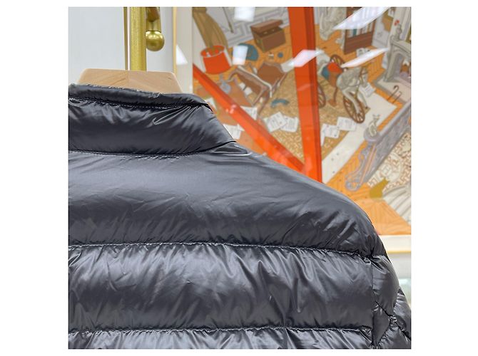 Moncler Acorus Short Down Puffer Black - view 7