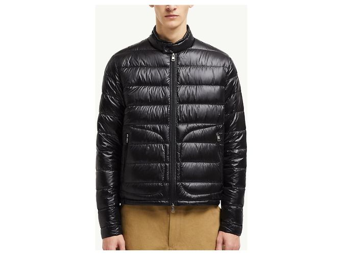 Moncler Acorus Short Down Puffer Black - view 9