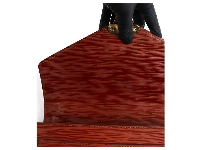 Louis Vuitton Bolso Epi Montsouris marrón Castaño - vista 10