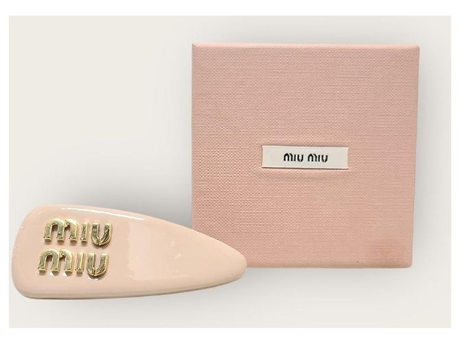 Miu Miu Clip per capelli in vernice rosa cipria - vista 5