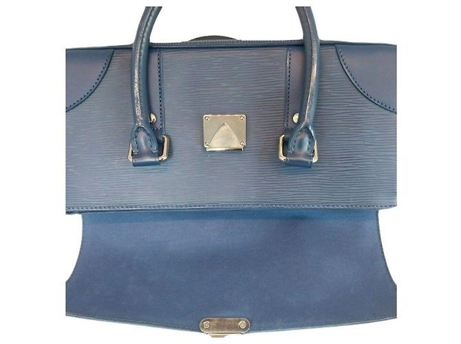 Louis Vuitton Borsa Tote LV Secours PM Epi Leather Blue Top Handle Bag - vista 9