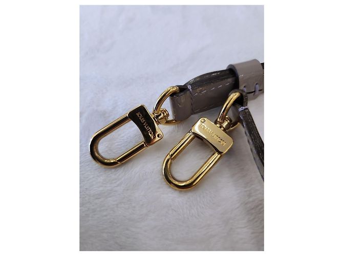 Louis Vuitton Vernis Monogram Alma PM Lila - Ansicht 23