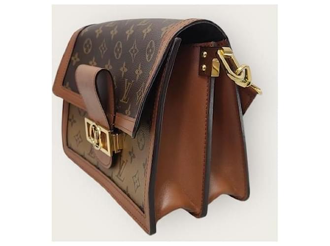 Louis Vuitton Borsa a Spalla Monogram Reverse Dolphin Marrone - vista 3