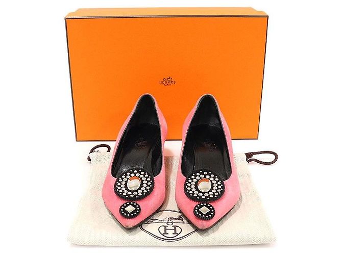 Hermès Décolleté in scamosciato rosa decorate con pois metallici da donna - vista 2