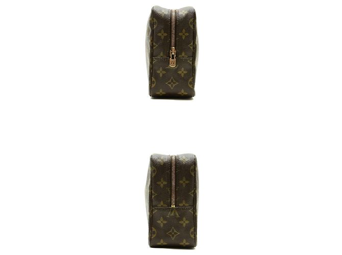 Louis Vuitton Beauty Case Seconda Borsa Clutch Unisex Nero - vista 4