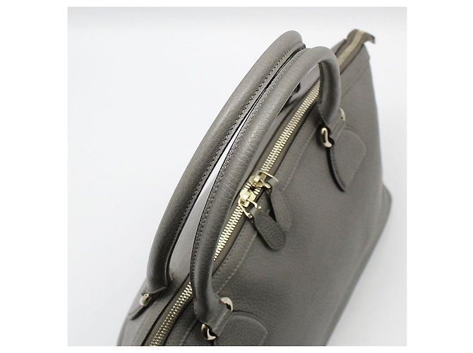 Gucci Bolsa de ombro com duplo domo entrelaçado em couro cinza e tom dourado Marrom - vista 6