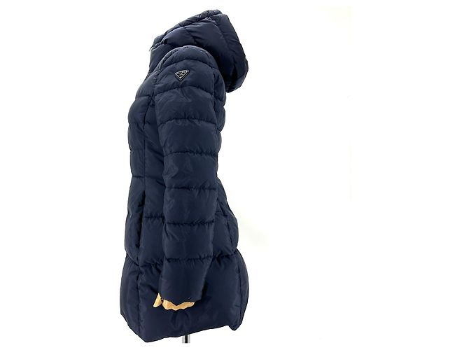 Double Prada Lange gesteppte Damenjacke aus Nylon mit Triangle-Logo Schwarz - Ansicht 4