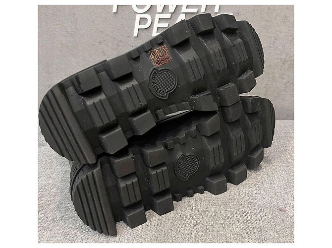 Moncler Stivaletti con lacci in pelle nera Nero - vista 6