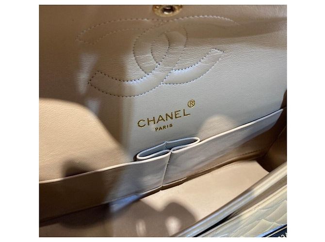 Chanel Borsa con patta in agnello Classic Paris Medium Beige Series Marrone - vista 8