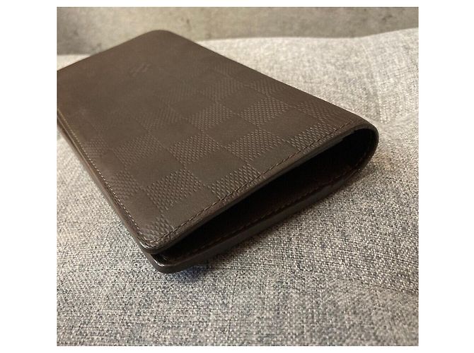 Louis Vuitton Infinity Braza Wallet Brown Initial - view 3