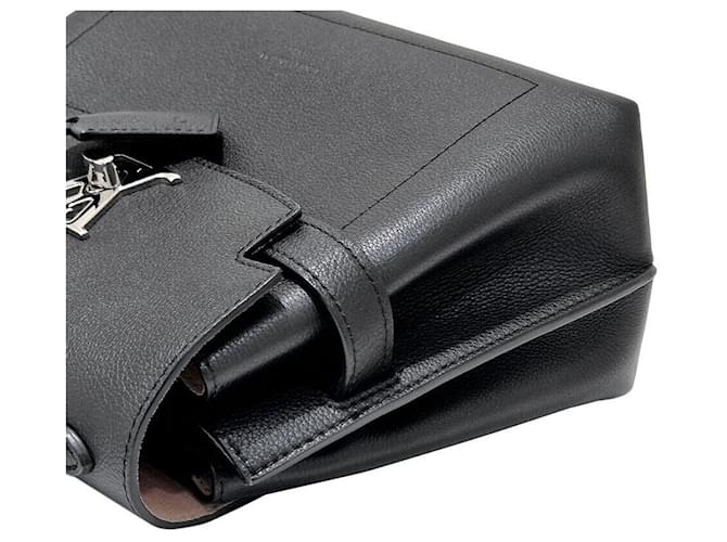 Louis Vuitton Lockme Ever BB Nero - vista 4