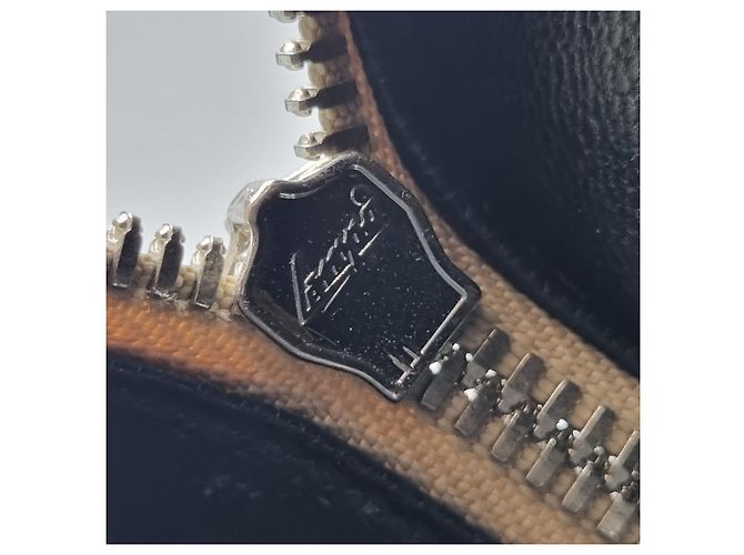 Prada Sac porte-documents en cuir Saffiano Unisexe (Premium, Couleur Rare) Blanc - vue 20