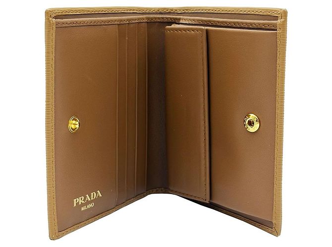 Prada Flap Wallet aus Camel-Leder mit Schriftzug-Logo Braun - Ansicht 8