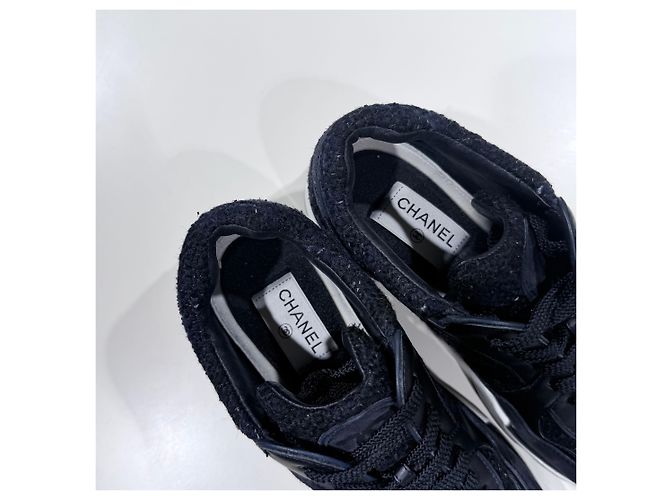 Chanel Sneakers in tweed e scamosciato Blu - vista 8