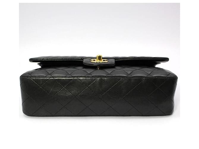 Chanel Borsa a Spalla Classic Medium in Agnello Nero e Oro - vista 5