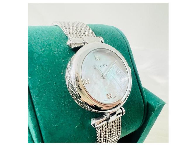 Gucci Reloj de plata para mujer Diamanti con esfera de nácar Blanco - vista 2