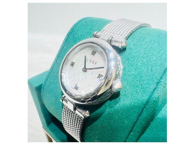 Gucci Reloj de plata para mujer Diamanti con esfera de nácar Blanco - vista 3