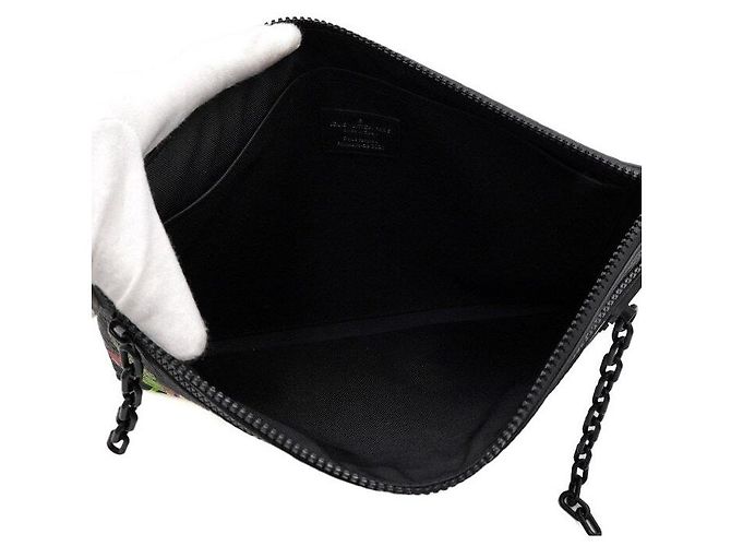 Louis Vuitton Pochette Unisexe Tuileries Monogram Black Friends - vue 6