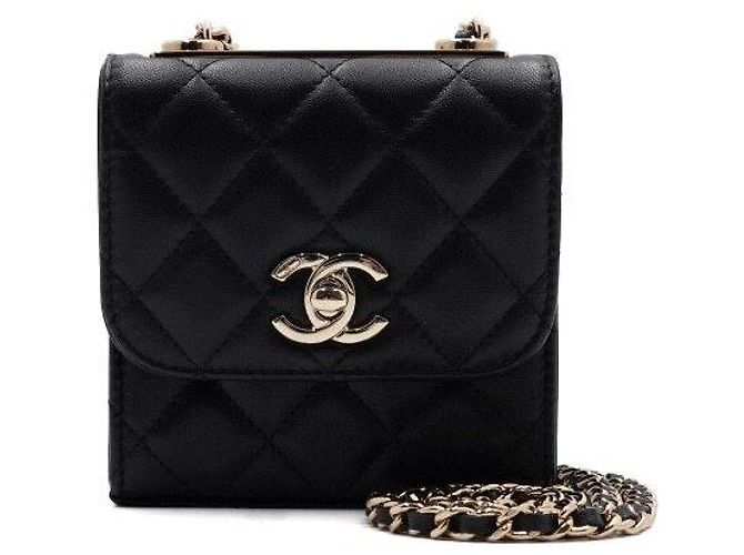 Trendy CC Chanel Mini borsa a tracolla in agnello nero trendy con catena dorata CC - vista 2