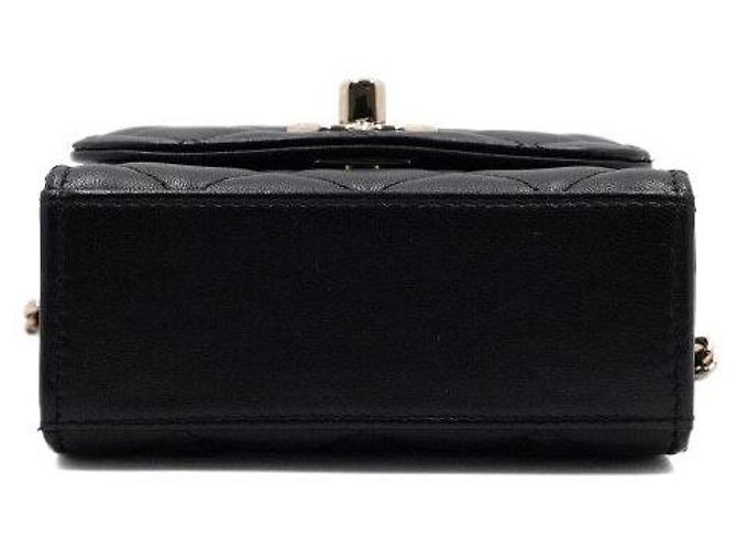 Trendy CC Chanel Mini borsa a tracolla in agnello nero trendy con catena dorata CC - vista 8
