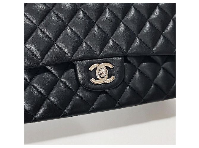 Chanel Serie in pelle di agnello classica media Nero - vista 3