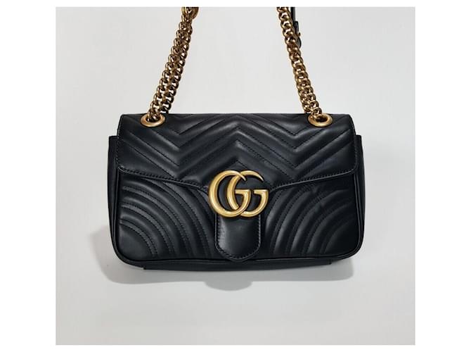 Gucci Borsa a Spalla Marmont Matelassé Medium Nero - vista 2
