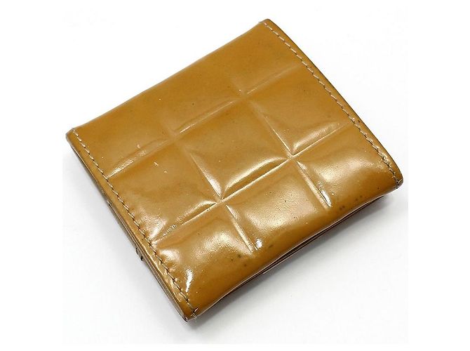 Chanel Carteira de moedas em couro envernizado acolchoado cor chocolate marrom - vista 3