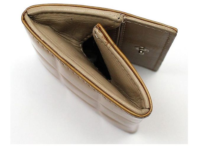 Chanel Carteira de moedas em couro envernizado acolchoado cor chocolate marrom - vista 4