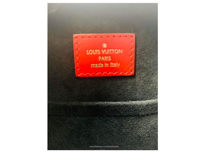 Louis Vuitton Borsa a tracolla Boum Chapeau Souple in vernice rosa - vista 7