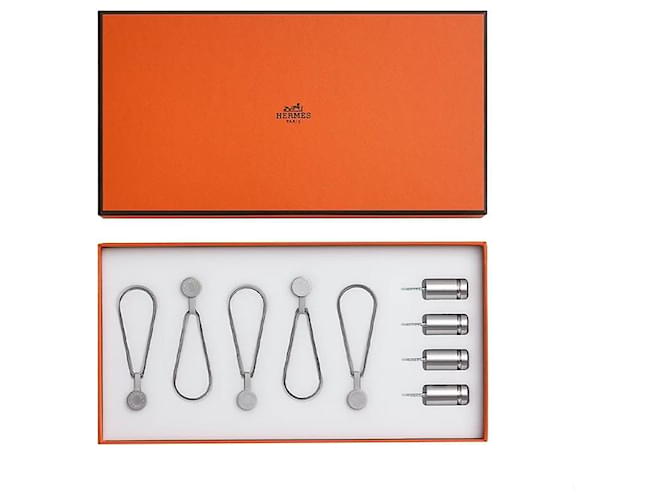 Hermès Schal-Display-System Rot - Ansicht 4