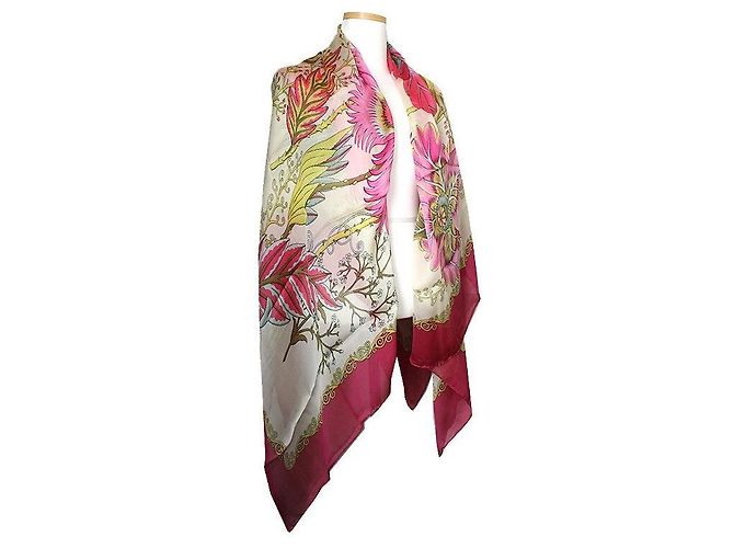 Salvatore Ferragamo Sciarpa di seta con fiori viola Porpora - vista 2