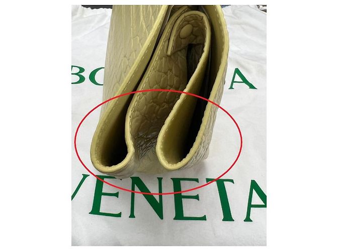 Bottega Veneta Refurbished Doll Medium Embossed Leather Tote Bag Vanilla Golden - Ansicht 3